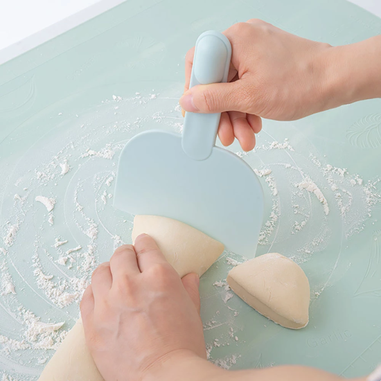 Multi Function Useful Cream Spatula Pastry Cutter Pink Multi Function Useful Cream Spatula Pastry Cutter Pink