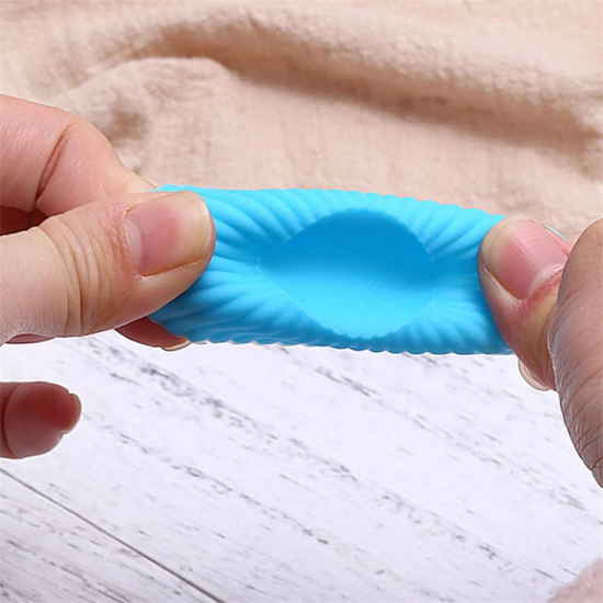 3 Pcs Silicone Cake Muffin Molds Cupcake Dessert Baking Pans Yellow 3 Pcs Silicone Cake Muffin Molds Cupcake Dessert Baking Pans Yellow