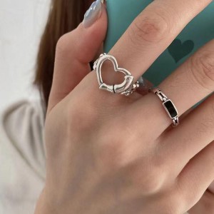 2 Pcs Fashion Heart Shaped Mixture Ring Hip-Hop Punk Hollow Women Ring Silver