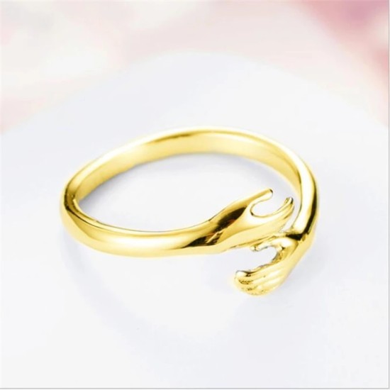 Simple And Romantic Two Hands Embrace Ring For Men And Women Golden