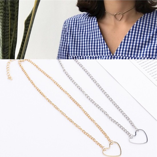 Hollow Heart-Shaped Heart Short Chain Necklace Golden Hollow Heart-Shaped Heart Short Chain Necklace Golden