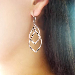 Temperament Popular Shiny Exquisite Super Twisted Earrings Gold Temperament Popular Shiny Exquisite Super Twisted Earrings Gold