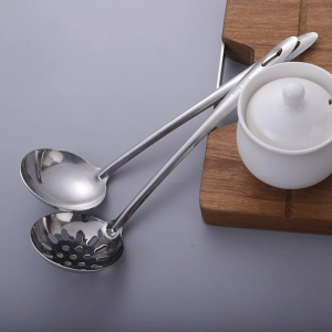 Stainless Steel Spoon Colander Soup Scoop with Long Handle