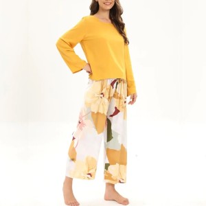 2Pcs Floral Printed Pajama Set - Solid Color Round Neck Long Sleeves Printed Trouser Sleepwear for Women Nightwear - Yellow
