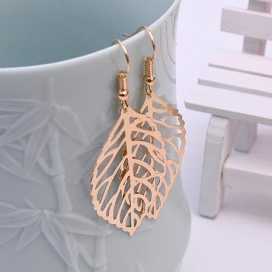 Fashion Simple Metal Leaf Earrings Golden Fashion Simple Metal Leaf Earrings Golden