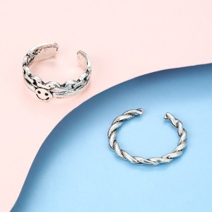 2 Pcs Female Ins Simple Niche Design Smiley Fashion Silver